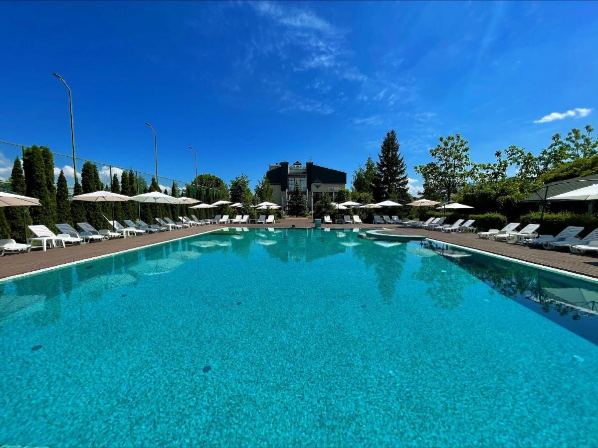 Platium Spa&Resort Kozyn Eksteriør bilde