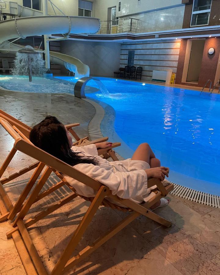 Platium Spa&Resort Kozyn Eksteriør bilde