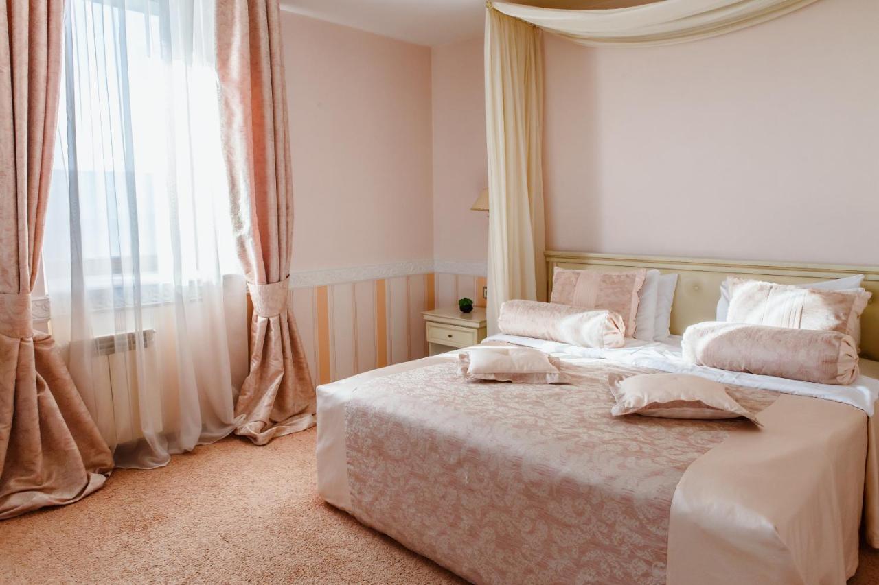 Platium Spa&Resort Kozyn Eksteriør bilde